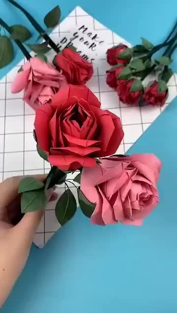 #晚安#【玫瑰花折纸教程】为喜欢的人亲手折漂亮又简单的玫瑰花吧~  