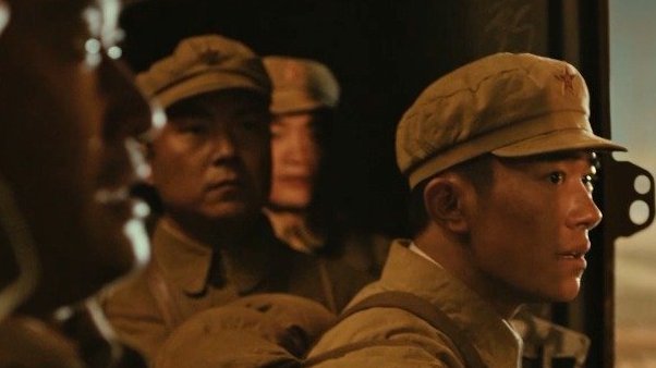 71年前的抗美援朝战争被称为新中国的“立国之战”,电影《长津湖》、《金刚川》纷纷向它致敬!