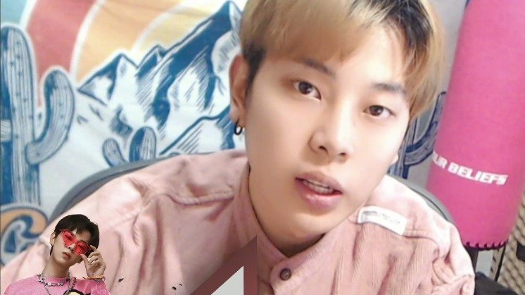 【穿衣越粉,绝地越狠 】今晚20:00,来斗鱼直播间「5524515」,围观陈死狗猛男粉一