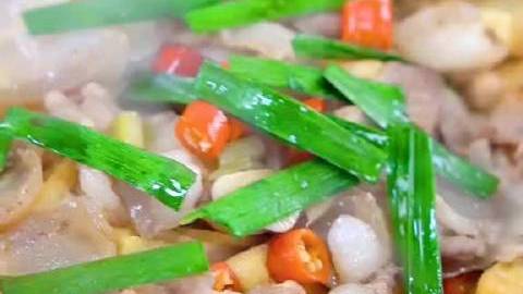中午加个菜 砂锅豆腐做法分享给大家~  