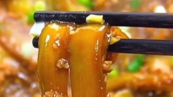 &nbsp; 【鱼香茄子】软糯入味,开胃可口,做法简单,好吃又下饭,美食get√