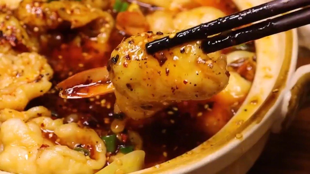 【水煮虾肉】大虾这样做,真的是下饭一绝!!!美食get√