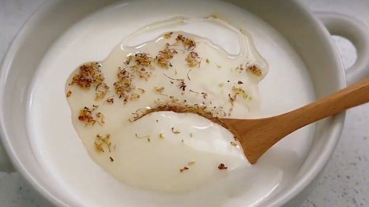 红楼梦里的这道甜品惊到我了❗也太好吃了吧❗(via:凯西投食记)又白又嫩,滑嫩无比的桂花糖