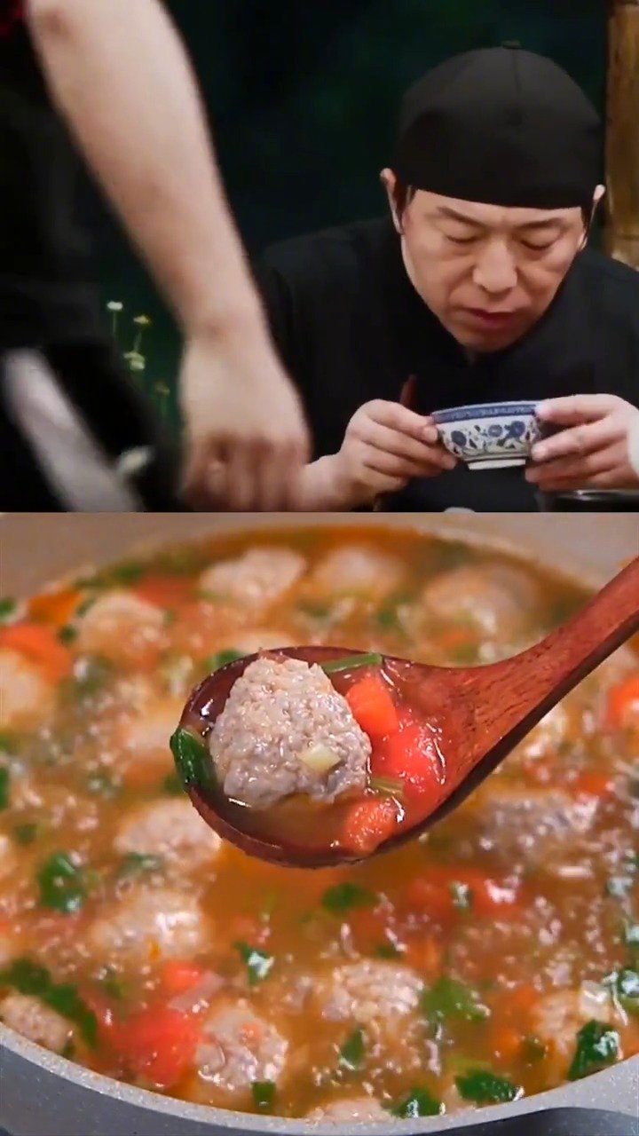 #中午吃什么# 【莲藕丸子汤】秋天一定要安排的,做法简单,鲜美开胃,好吃又暖胃~