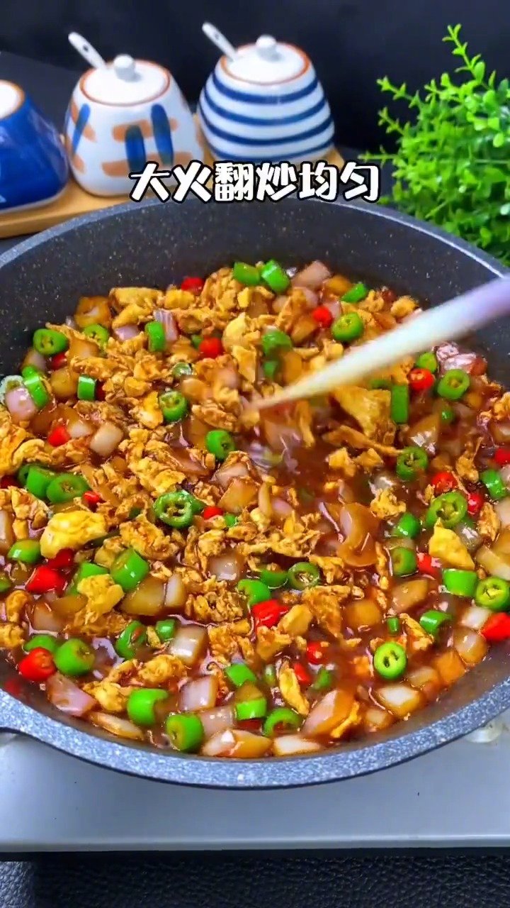 进食尽欢 一周吃5次都不腻的鸡蛋酱拌面,好吃到根本停不下来!马住不亏! 