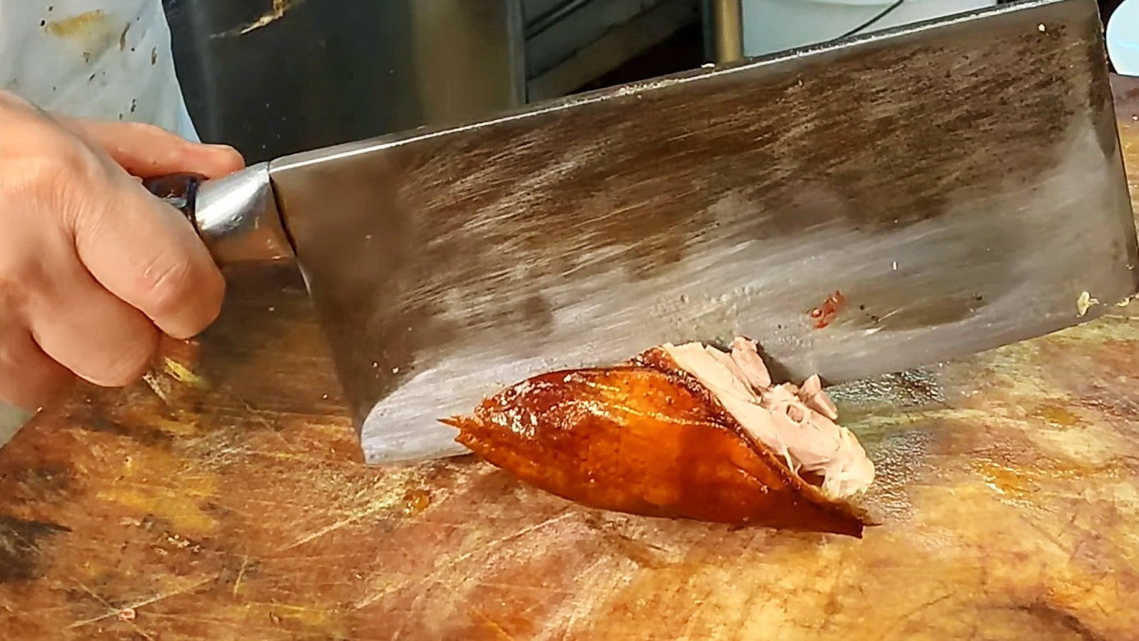 香港烧味双拼饭,烧鸭加咸蛋,白切鸡圆蹄。#香港美食#  