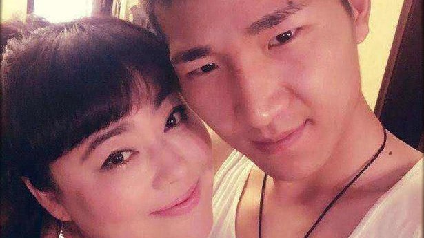 【网曝演员李菁菁老公出轨她本人骗粉丝 @李菁菁回应 :钱还不能还,但没骗过人】近日,网曝@