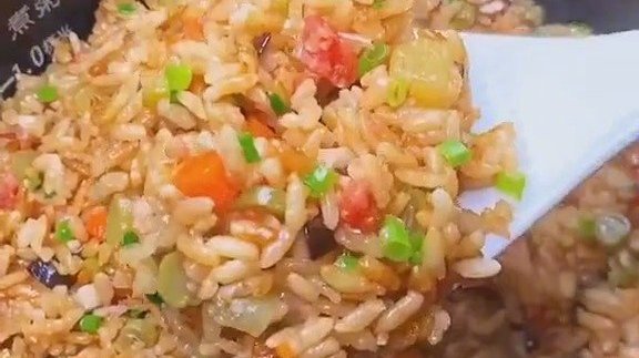 好吃又简单的什锦焖饭,一锅搞定!(天天美食推荐)