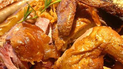 文艺清新小拼盘儿,猪肘猪排猪肉肠