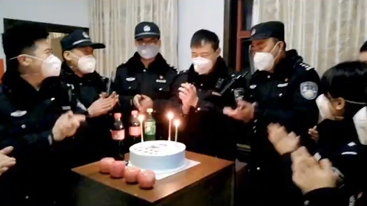 这应该是最美的生日蛋糕。