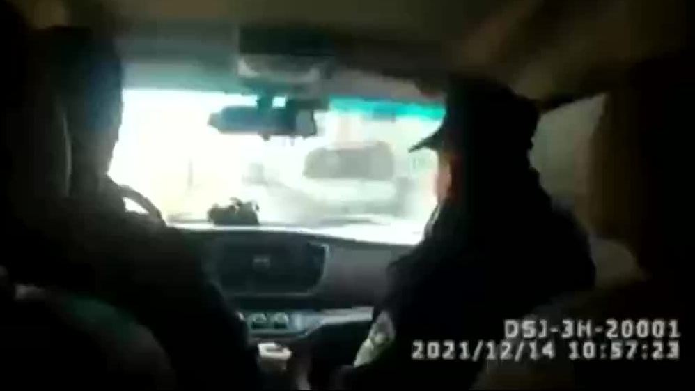 【老婆沉迷刷单无法自拔老公报警】#全民正能量# “咱一个月工资才多钱?你觉得5分钟就能挣2