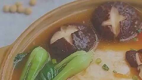 #厨艺教程##吃播# 【番茄香菇鸡蛋面】暖暖的,美味又营养,十分钟搞定,做法简单,美食ge