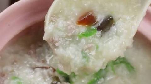 好吃但味道奇怪的食物,皮蛋必须有姓名,知道英语怎么翻译皮蛋的吗?是thousand yea