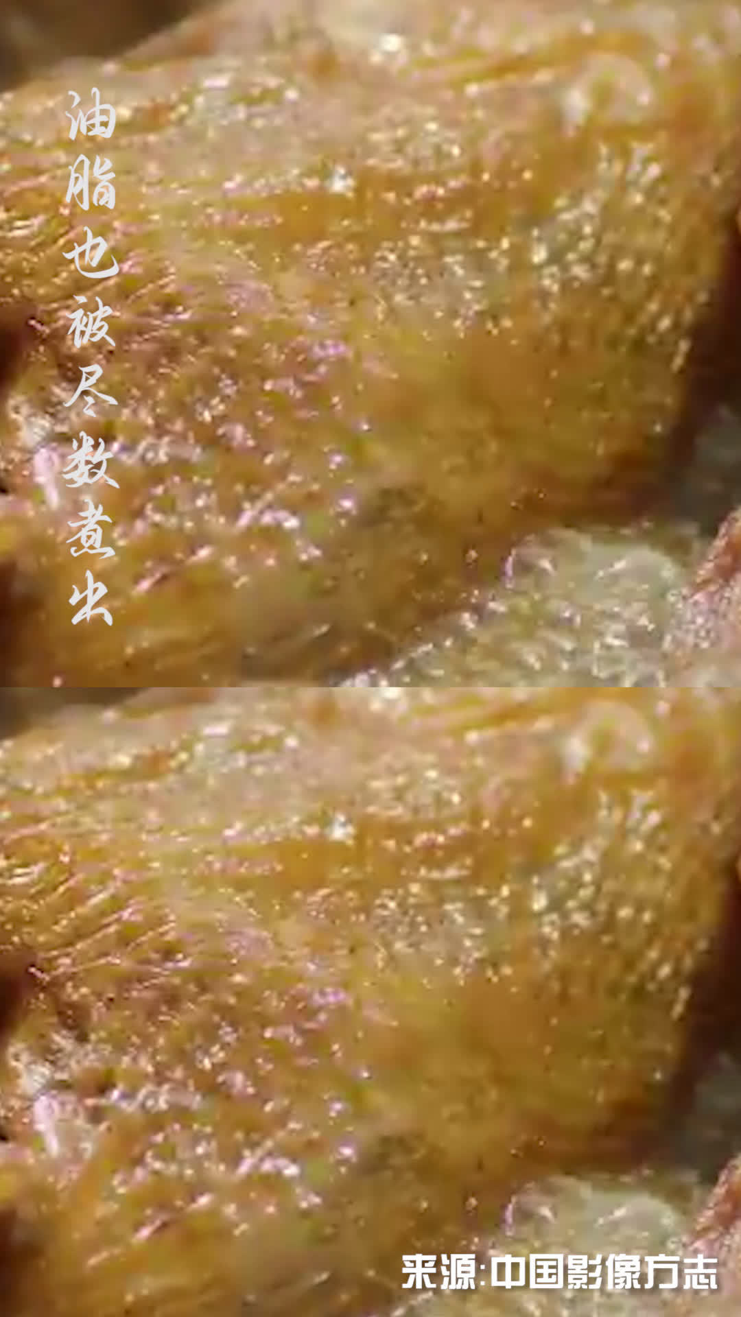 【没有一只鸡能活着离开德州!德州扒鸡了解下?】德州扒鸡又称德州五香脱骨扒鸡,是著名的德州三