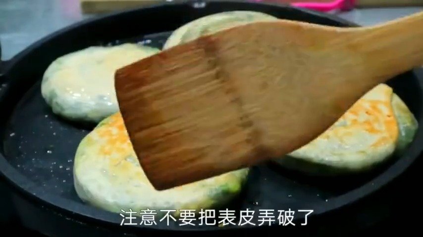 韭菜盒子新做法,皮薄馅多,不破皮不露馅,早餐要吃好哦~
