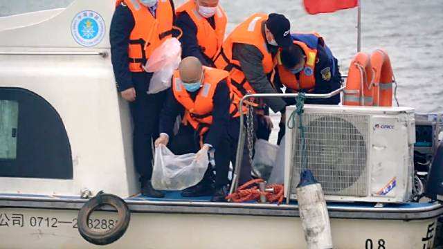 【守护一江碧水,从“鱼”开始】3月26日上午9时,湖南湘阴县人民法院在湘江湘阴南门港码头,