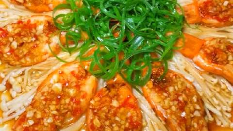 #午安#幸福吉林 【金针菇蒜蓉粉丝虾做法】绝对秒杀吃货,这个也太诱人了,到点安排起来!(v