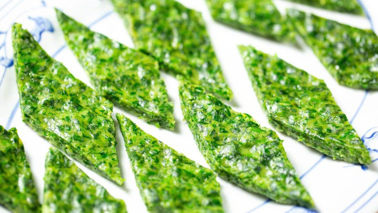 【陕西蒸菜馍】春天吃野菜~除了南方的马兰头、草头、蒿菜等,北方也有槐花、柳蒿芽、榆钱等出战