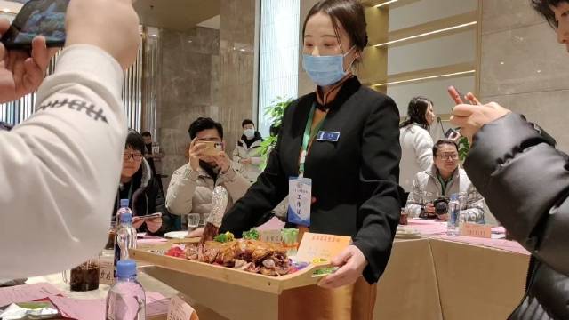 【名店名菜惠金城,美食“味”你而来】如果有一味神剂可以治愈人心,那一定是人间美食。外酥里嫩