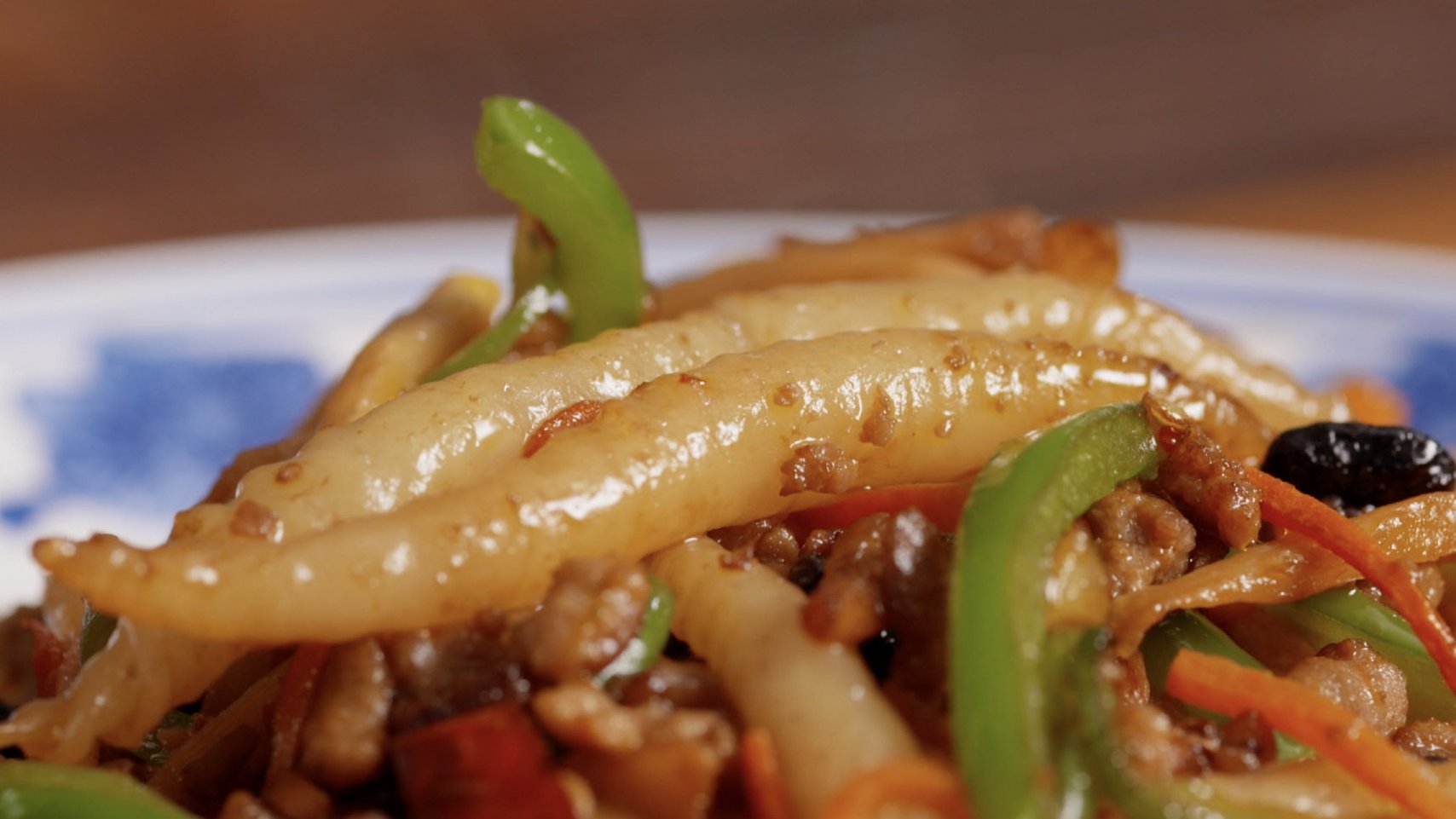 #南宁美食# 【#南宁#人从小吃到美食,你吃过吗?】广西人向来爱吃粉,不论是远近闻名的桂林