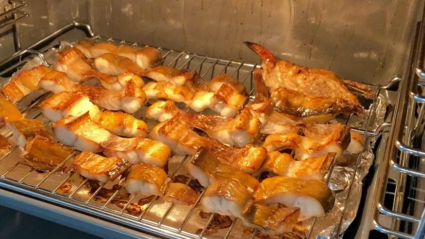 这种鱼,一夜干,太好吃了,一条鱼就这么多