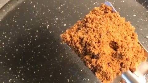层层爆浆葡萄蛋糕跟珍珠奶茶是绝配啊!怎么自制珍珠奶茶?美食get√ (吃货爱做饭)