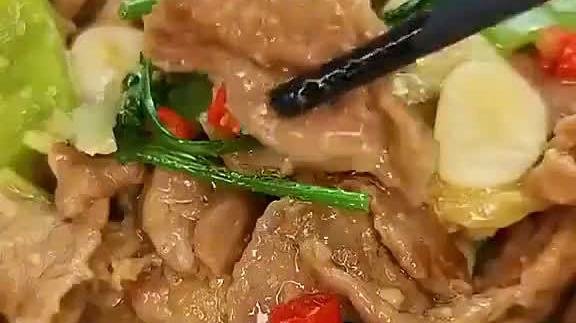 #美食分享# 【小炒牛肉做法】简单易学,嫩滑爽口的香菜牛肉、鲜香下饭、好吃到根本停不下来!