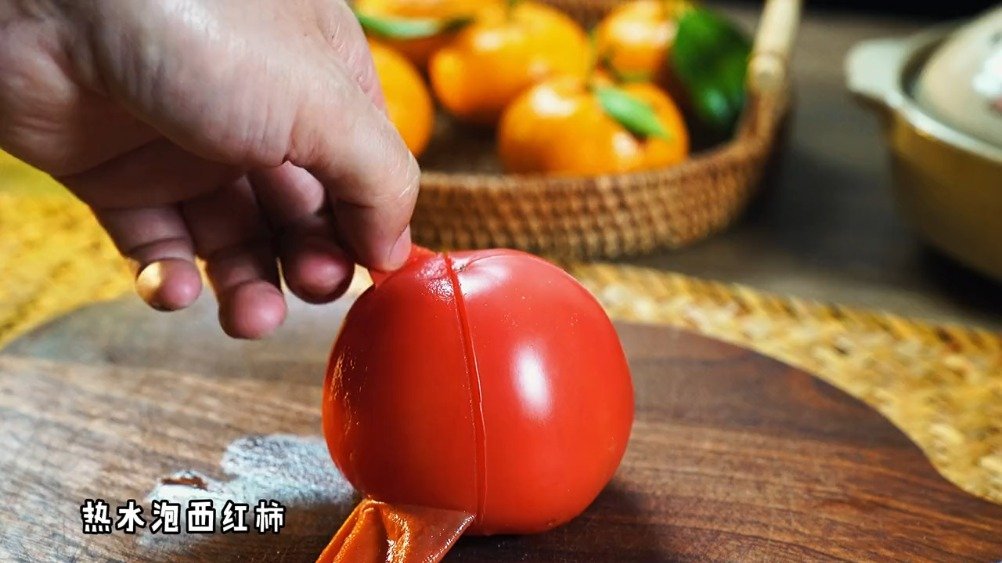 #美食时间#天冷的时候最适合喝这个西红柿菌菇汤了,味道鲜美,暖心又暖胃 !