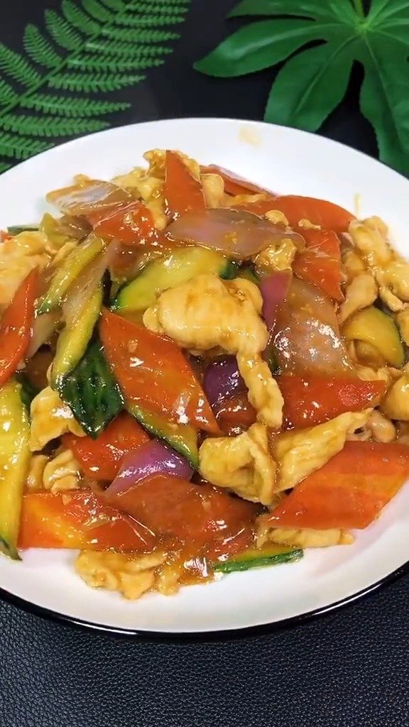 #美食时间# 酱溜鸡片这样做属实非常下饭!