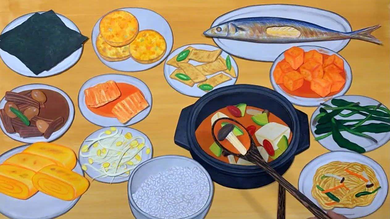 #每日家常菜# 美食定格动画:画一桌韩式家常菜!艺术家Jinyoung在纸上绘画并裁成食物