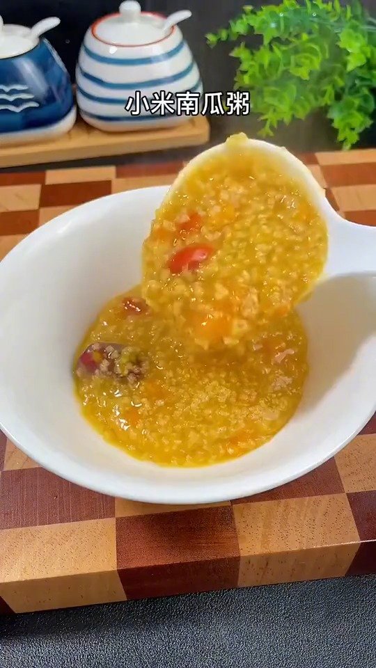 #长城晚餐# 低脂又营养的小米南瓜粥分享给大家~&nbsp;