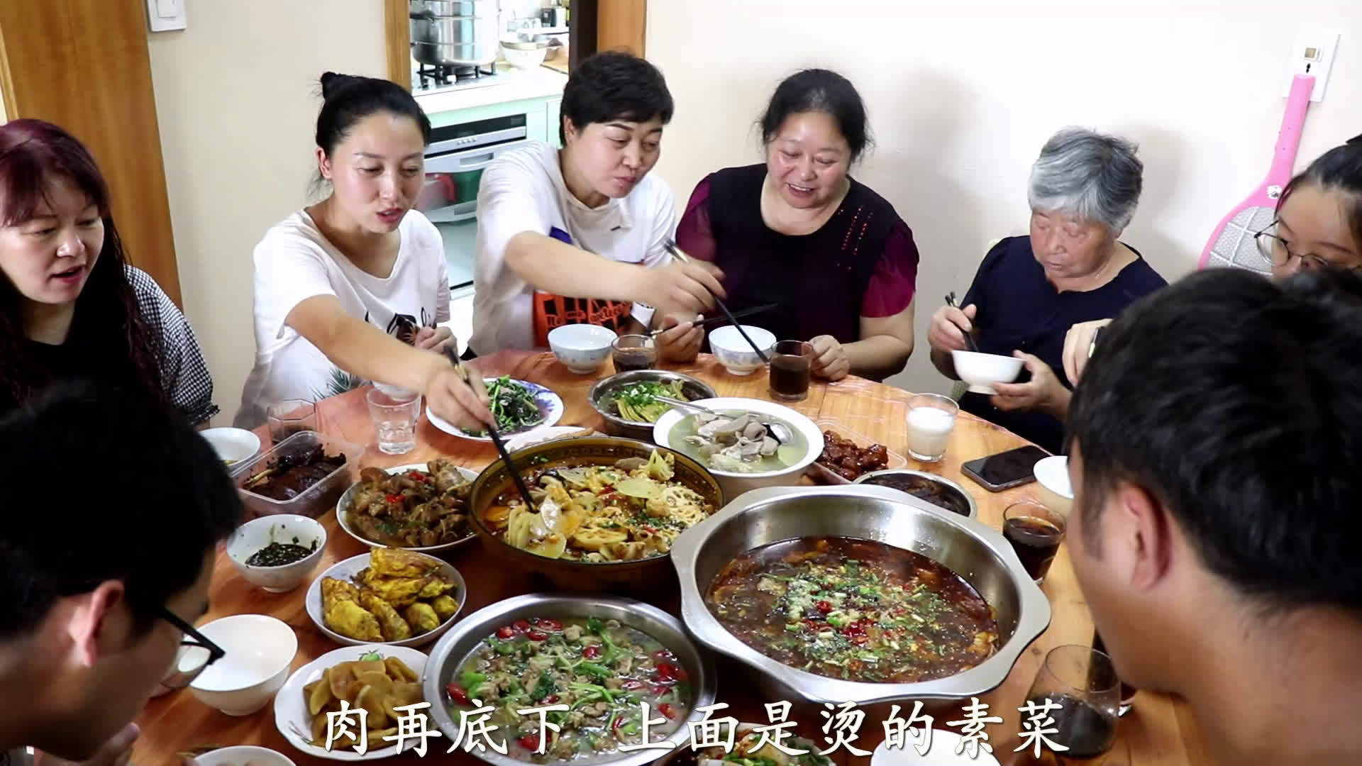 幺妹儿浙江之旅恰遇端午节,一桌川菜亲朋好友欢聚一堂,开心至极 