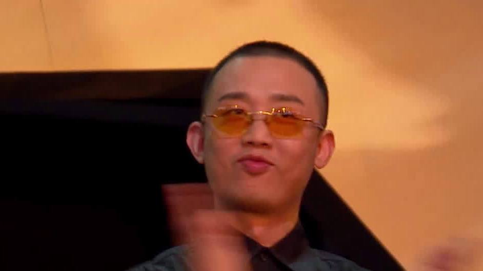 #草莓星球来的人#如何把舞台变成舞厅?《和舞蹈演员一起跳舞》沙棘草乐队- 、@和平饭店乐队