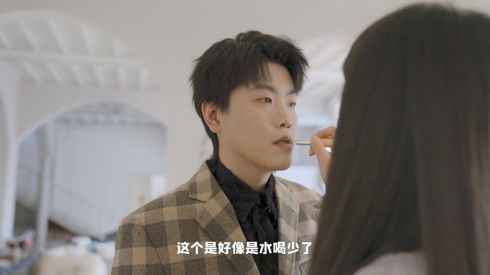 直击拖米定妆照拍摄现场有句港句DL丶拖米 的这几套造型,你最pick哪套呢~?