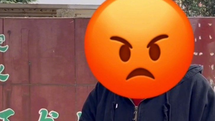 【19岁女孩拍X光被要求脱光上衣,涉事民营医院医生被停职】常州一名19岁女生去某民营医院做