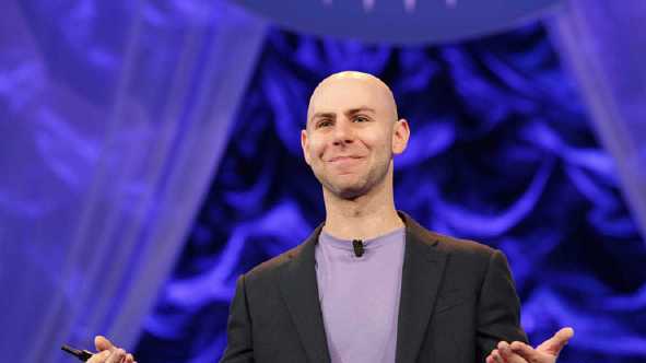 【温水煮青蛙教会了我什么道理?】在瞬息万变的世界中,我们倾向于坚持不变,直到陷入缓慢沸腾的