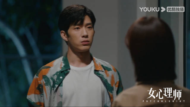 钱开逸是恋爱笨蛋 钱开逸@井柏然 以为贺顿@杨紫 依旧暗恋小元演员蒋梓乐的信念感 大吃醋,