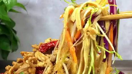 【东北凉拌菜做法】天呐,太好吃了,搭配种类丰富,没吃过的一定要试一试!