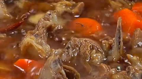 红焖羊肉的正宗做法,好吃又不膻~(来源:吃货爱做饭)
