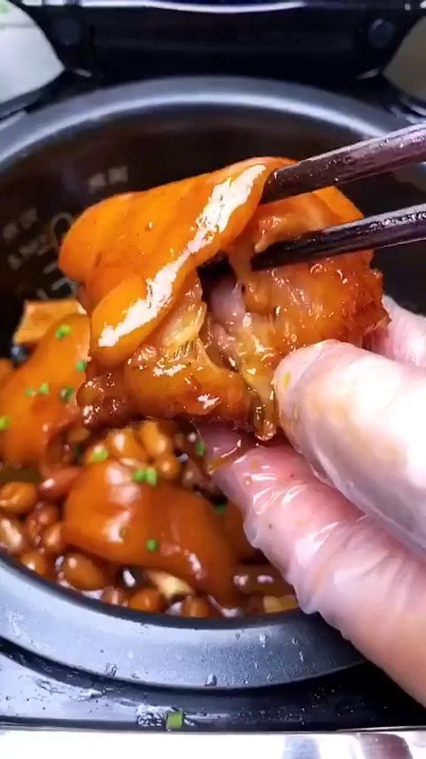#美食推荐#【红烧猪蹄花】贴秋膘啦～这个蹄花儿做法超简单!美容养颜,黄豆也可以换成花生![