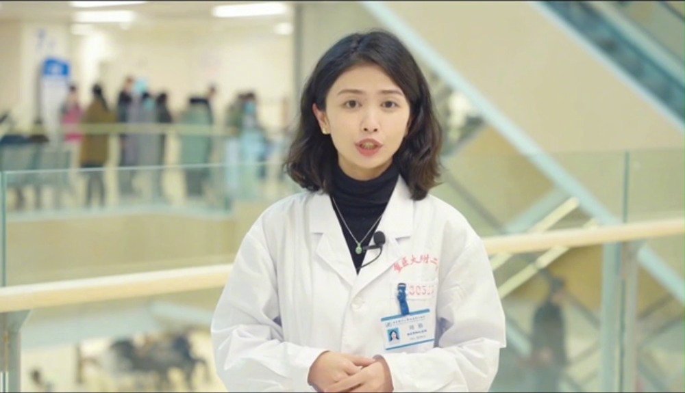 【专家建议不要等口渴了才喝水】如何科学饮水?①建议成年人每天饮水量约为200毫升的杯子8杯