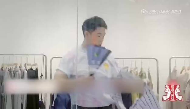德云团综收官斗笑三天 欢迎大家观看“德云社的秘密”大型(二人)走秀现场!烧饼DYS 和孟鹤