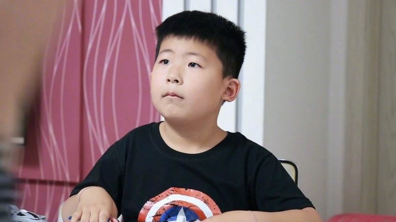 #父亲节#【我的爸爸是英雄】小于的老师布置了一篇作文题目是《我的爸爸》,他的爸爸是吉林白山