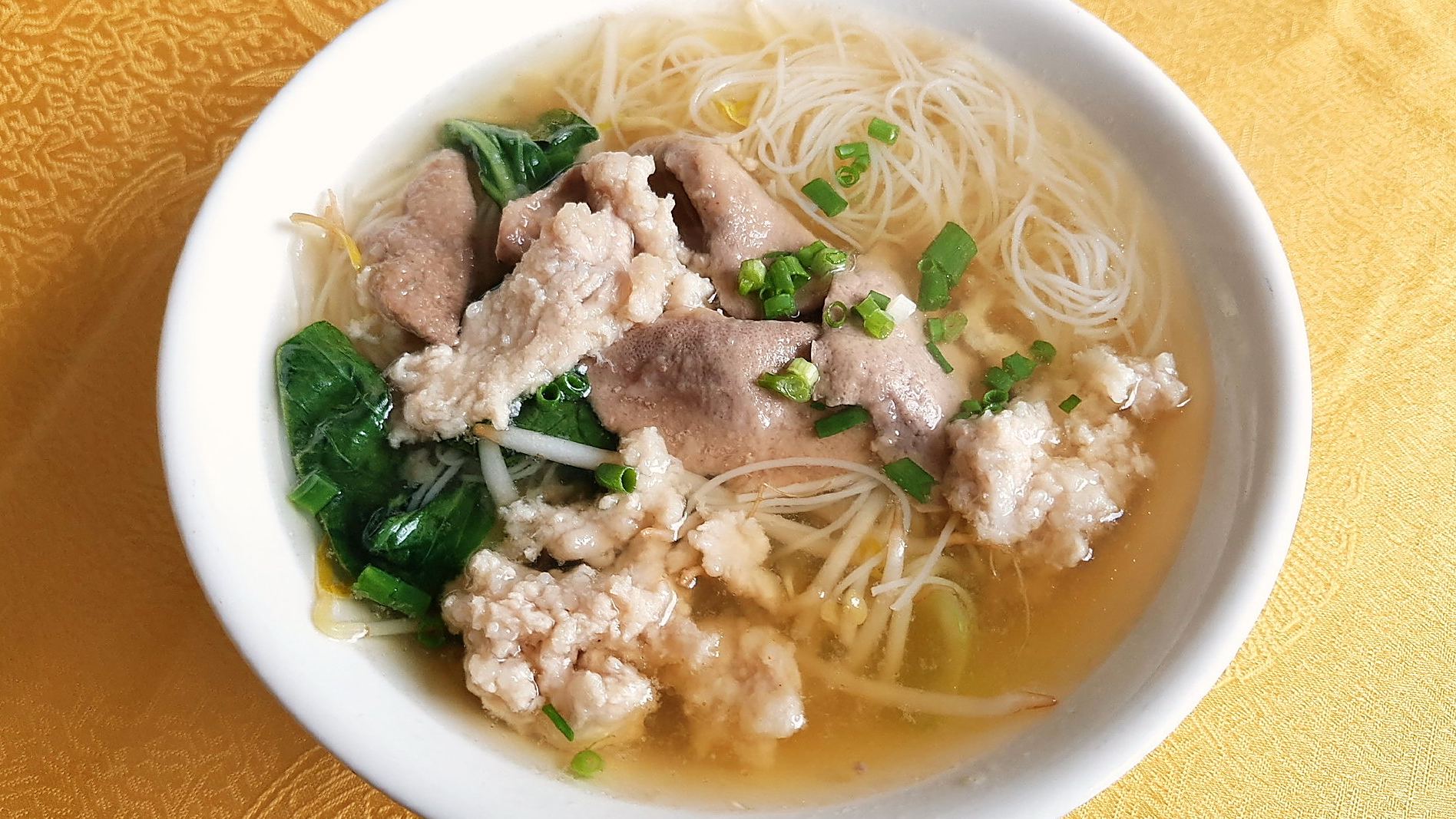 福建长汀,一日三餐,粉干大肠汤酸芋梗好评。 #龙岩# 