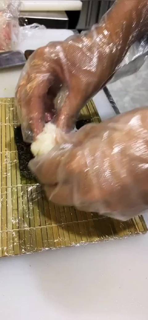 芝士炸虾卷,网友:这就是我明天的早餐了~ via (m)