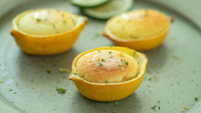 好看又好吃的盒子蛋糕,在家也能轻松做!今天教你一款超萌的柠檬小蛋糕????,外形小巧可爱,更有柠