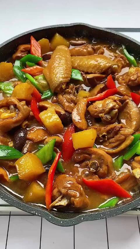 【家庭版土豆黄焖鸡】你学会了吗