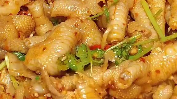 【凉拌鸡爪】做法简单,好吃到爆炸,吃一次就上瘾~&nbsp;
