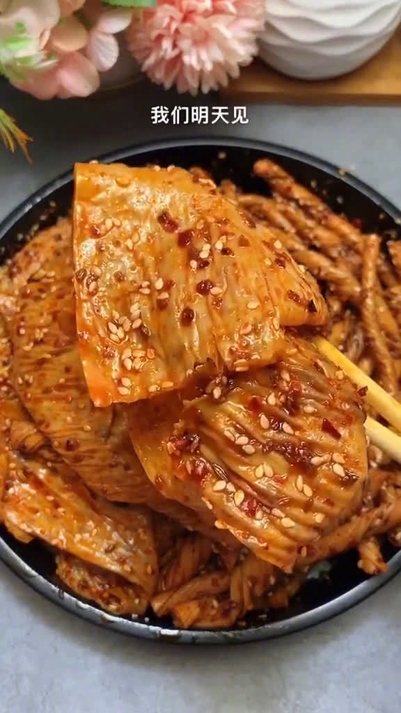 老式辣条和辣片的做法,吃完忘不了的味道。