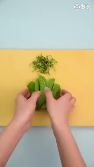 #美食时间# 春天最适合吃荷塘小炒这样清新的小菜了,鲜嫩的时蔬,清淡的做法,很有食欲~ 